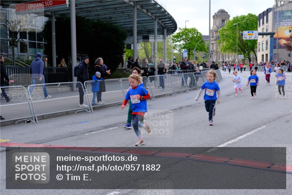 25.04.2026 - Das Zehntel Tim E. http://msf.ph/oto/9571882 25.04.2026 09:12:55 Ziel 2082, 2083, 2096, 2101, 2102, 2109, 3269, 3440, 3869 meine-sportfotos.de