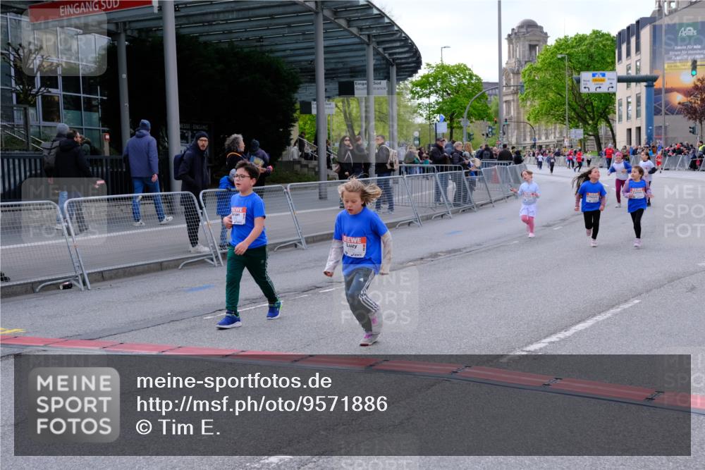 25.04.2026 - Das Zehntel Tim E. http://msf.ph/oto/9571886 25.04.2026 09:12:56 Ziel 2082, 2083, 2096, 2101, 2102, 2109, 3269, 3440, 3869 meine-sportfotos.de