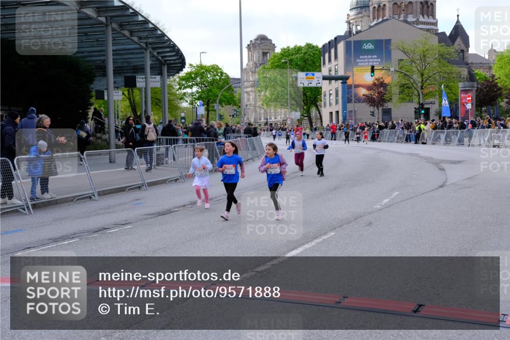 25.04.2026 - Das Zehntel Tim E. http://msf.ph/oto/9571888 25.04.2026 09:12:58 Ziel 2082, 2083, 2096, 2101, 2102, 2109, 3440, 3463, 3475, 3869 meine-sportfotos.de