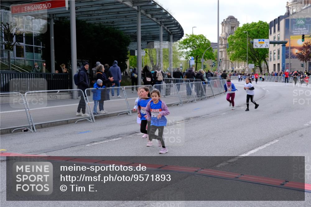 25.04.2026 - Das Zehntel Tim E. http://msf.ph/oto/9571893 25.04.2026 09:12:59 Ziel 2082, 2083, 2096, 2101, 2102, 2109, 3463, 3475, 3869 meine-sportfotos.de