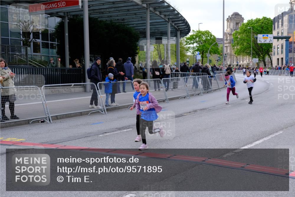25.04.2026 - Das Zehntel Tim E. http://msf.ph/oto/9571895 25.04.2026 09:12:59 Ziel 2082, 2083, 2096, 2101, 2102, 2109, 3463, 3475, 3869 meine-sportfotos.de