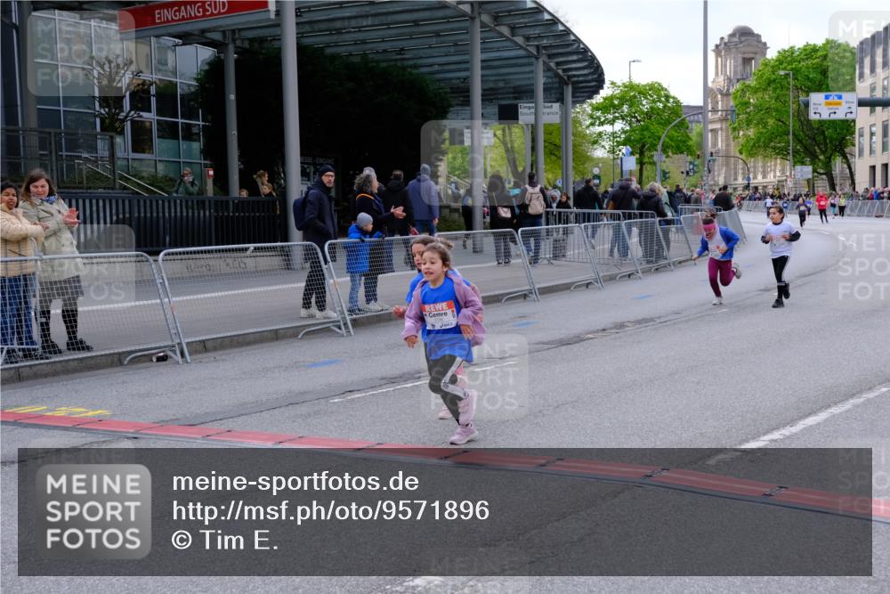 25.04.2026 - Das Zehntel Tim E. http://msf.ph/oto/9571896 25.04.2026 09:12:59 Ziel 2082, 2083, 2096, 2101, 2102, 2109, 3463, 3475, 3869 meine-sportfotos.de