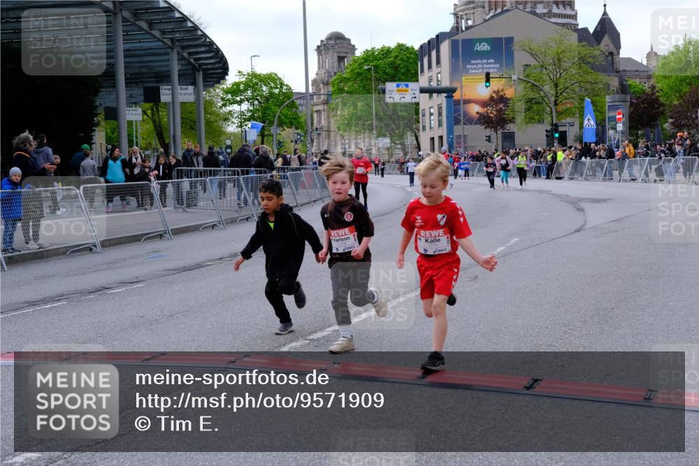 25.04.2026 - Das Zehntel Tim E. http://msf.ph/oto/9571909 25.04.2026 09:13:15 Ziel 1775, 1776, 1780, 2413 meine-sportfotos.de