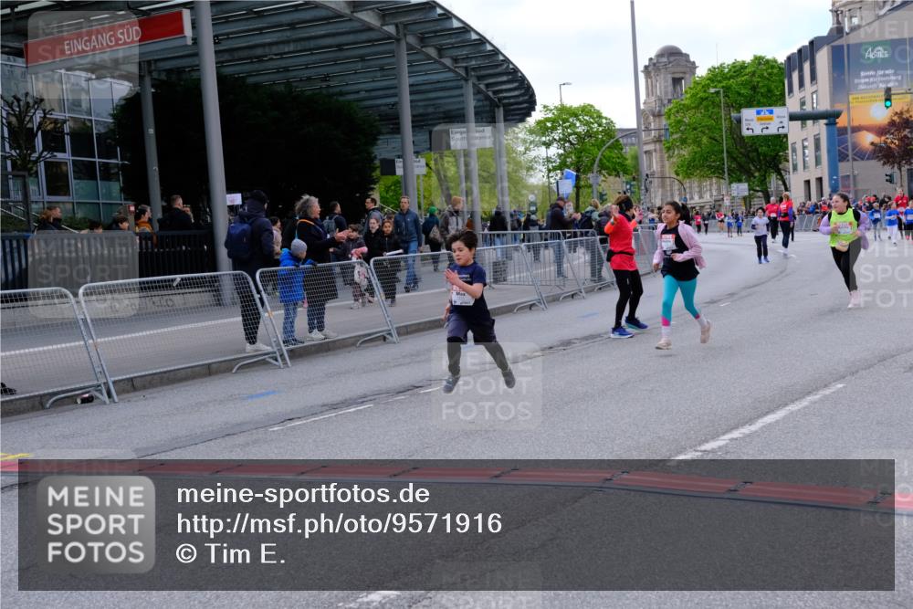 25.04.2026 - Das Zehntel Tim E. http://msf.ph/oto/9571916 25.04.2026 09:13:21 Ziel 1112, 1120, 1775, 1776, 1780, 1810, 2413 meine-sportfotos.de