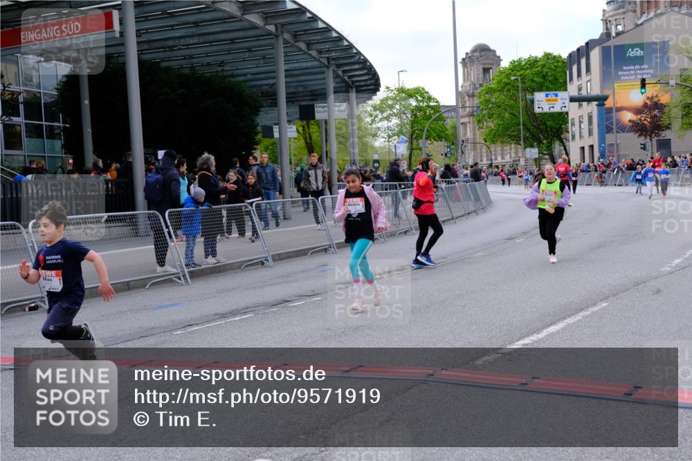 25.04.2026 - Das Zehntel Tim E. http://msf.ph/oto/9571919 25.04.2026 09:13:22 Ziel 1112, 1120, 1775, 1776, 1780, 1810 meine-sportfotos.de