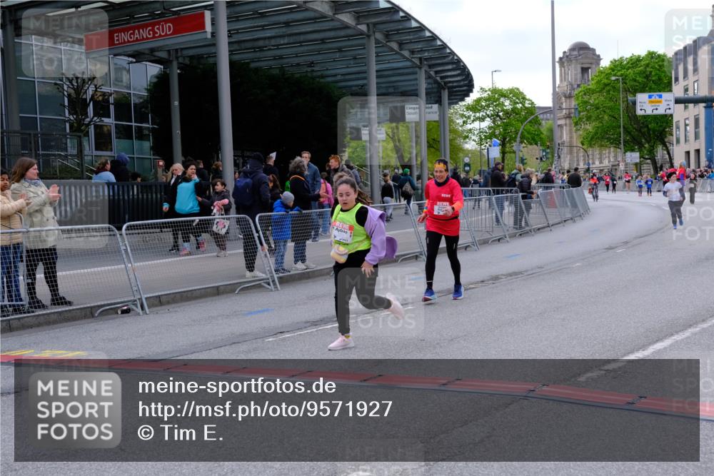 25.04.2026 - Das Zehntel Tim E. http://msf.ph/oto/9571927 25.04.2026 09:13:24 Ziel 1112, 1120, 1810 meine-sportfotos.de