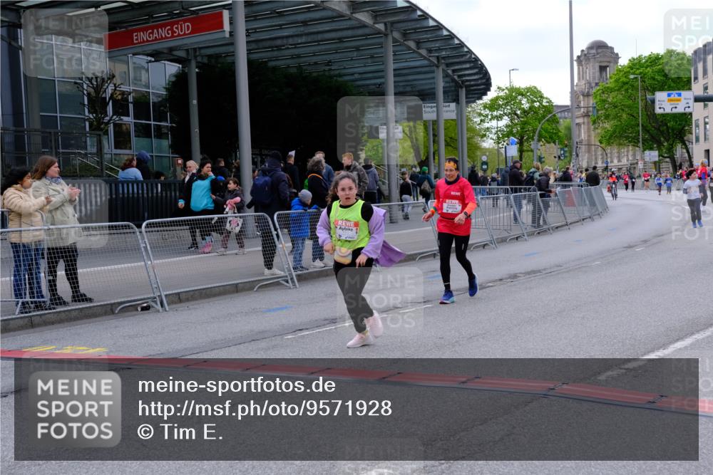 25.04.2026 - Das Zehntel Tim E. http://msf.ph/oto/9571928 25.04.2026 09:13:24 Ziel 1112, 1120, 1810 meine-sportfotos.de