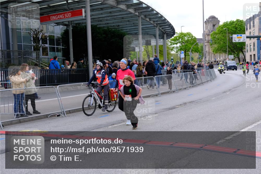25.04.2026 - Das Zehntel Tim E. http://msf.ph/oto/9571939 25.04.2026 09:13:42 Ziel 1651, 2092, 2107, 3907 meine-sportfotos.de