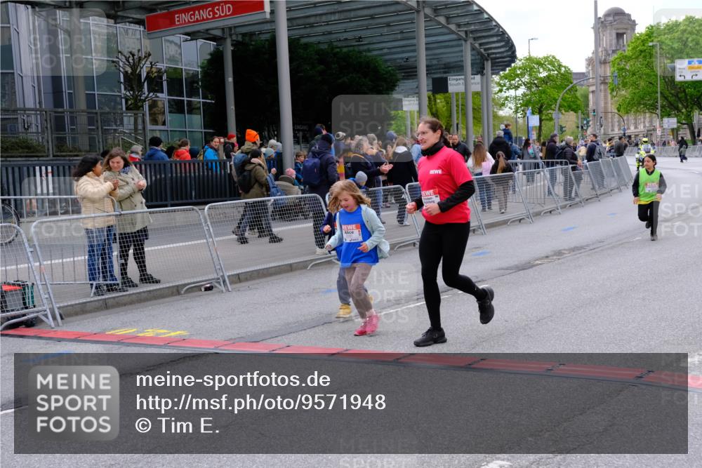 25.04.2026 - Das Zehntel Tim E. http://msf.ph/oto/9571948 25.04.2026 09:13:50 Ziel 1379, 2088, 2106 meine-sportfotos.de