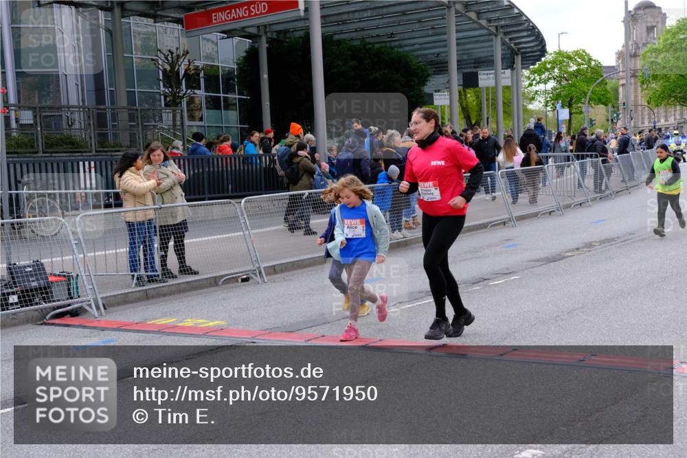 25.04.2026 - Das Zehntel Tim E. http://msf.ph/oto/9571950 25.04.2026 09:13:50 Ziel 1379, 2088, 2106 meine-sportfotos.de