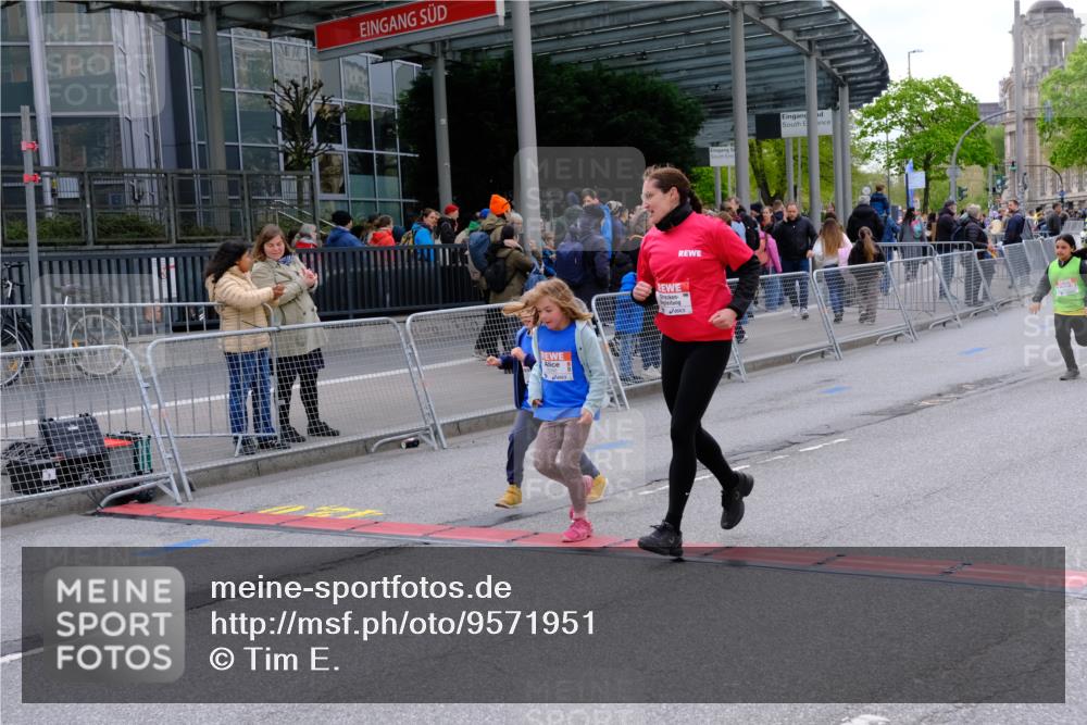 25.04.2026 - Das Zehntel Tim E. http://msf.ph/oto/9571951 25.04.2026 09:13:51 Ziel 1379, 2088, 2106 meine-sportfotos.de
