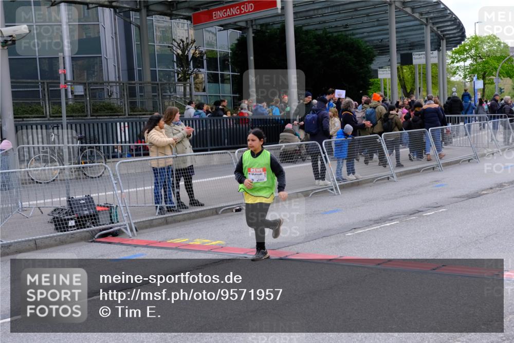 25.04.2026 - Das Zehntel Tim E. http://msf.ph/oto/9571957 25.04.2026 09:13:54 Ziel 1379, 2088, 2106 meine-sportfotos.de