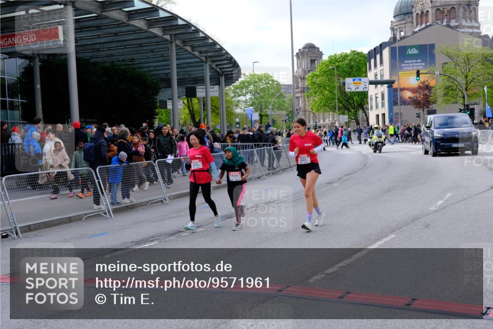 25.04.2026 - Das Zehntel Tim E. http://msf.ph/oto/9571961 25.04.2026 09:14:03 Ziel 2209 meine-sportfotos.de