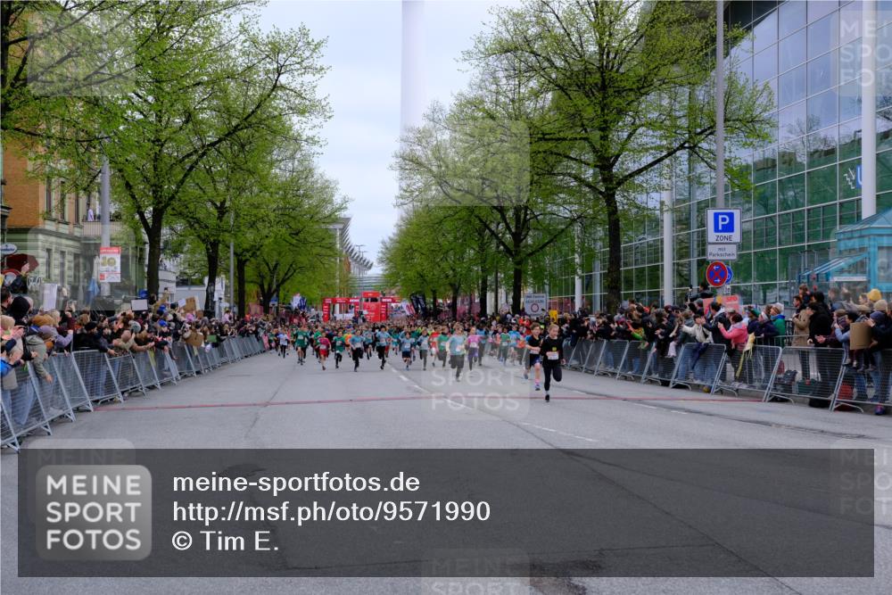 25.04.2026 - Das Zehntel Tim E. http://msf.ph/oto/9571990 25.04.2026 10:30:37 Ziel  meine-sportfotos.de