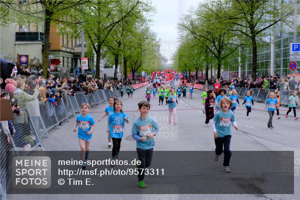 25.04.2026 - Das Zehntel Tim E. http://msf.ph/oto/9573311 25.04.2026 10:36:08 Ziel  meine-sportfotos.de