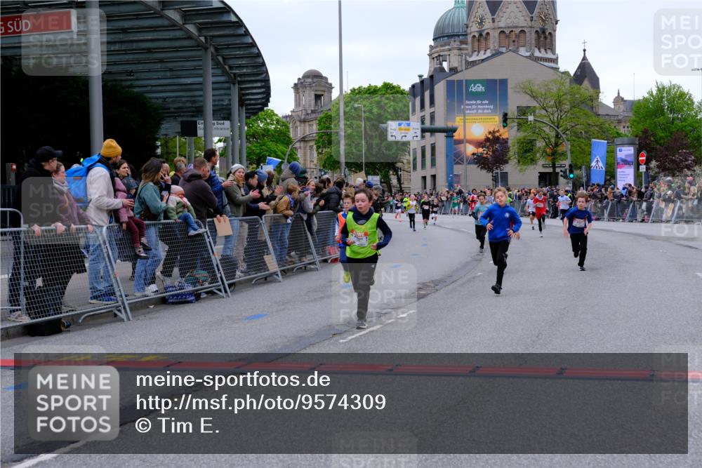 25.04.2026 - Das Zehntel Tim E. http://msf.ph/oto/9574309 25.04.2026 10:50:08 Ziel 5391, 6000, 6059, 6066, 6119, 6141, 6510, 6533, 6710, 7260, 7393, 7501, 7582, 7929, 7951, 8037, 8054 meine-sportfotos.de