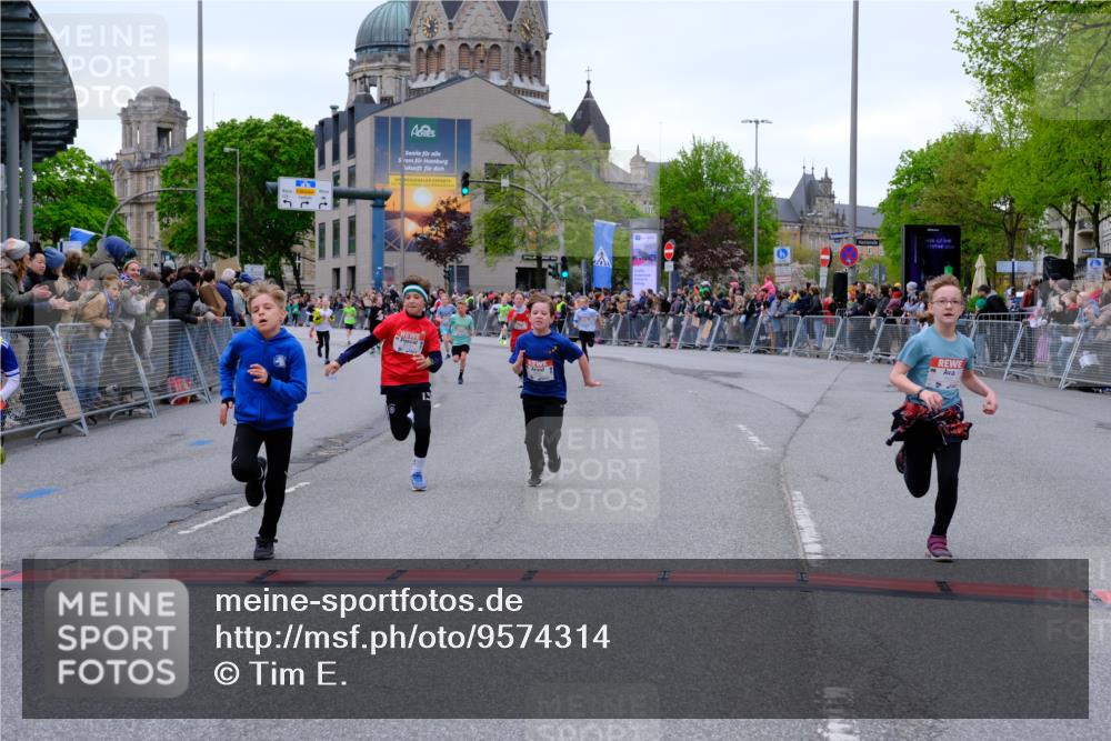 25.04.2026 - Das Zehntel Tim E. http://msf.ph/oto/9574314 25.04.2026 10:50:09 Ziel 5391, 6000, 6059, 6066, 6119, 6141, 6410, 6510, 6533, 6710, 7393, 7501, 7582, 7929, 7951, 8037, 8054 meine-sportfotos.de