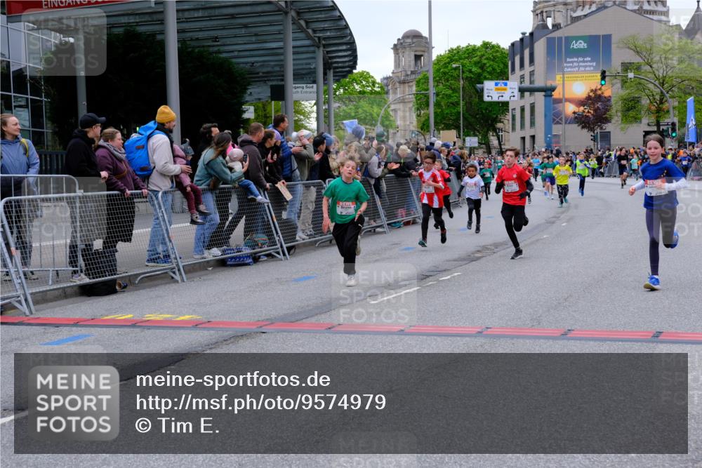 25.04.2026 - Das Zehntel Tim E. http://msf.ph/oto/9574979 25.04.2026 10:52:18 Ziel 5009, 5241, 5428, 5800, 6080, 6153, 6155, 6703, 6826, 6929, 7116, 7129, 7162, 7197, 7749, 7884, 7966 meine-sportfotos.de