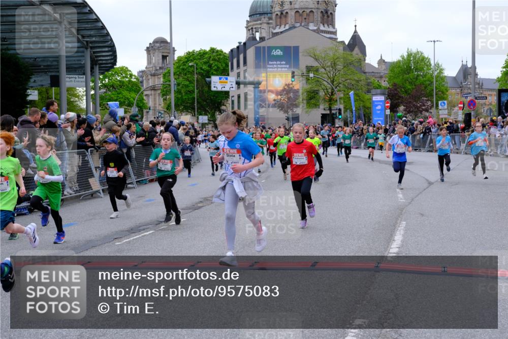 25.04.2026 - Das Zehntel Tim E. http://msf.ph/oto/9575083 25.04.2026 10:52:38 Ziel 5081, 5092, 5100, 5292, 5303, 5514, 5689, 5738, 5777, 5907, 6054, 6144, 6147, 6161, 6177, 6409, 6428, 6491, 6493, 6512, 6651, 6679, 6754, 6935, 6960, 6987, 7184, 7238, 7255, 7299, 7320, 7513, 7548, 7608, 7615, 7745, 7757, 7869, 7904, 7918, 7921, 7976, 8022, 8024, 8036 meine-sportfotos.de