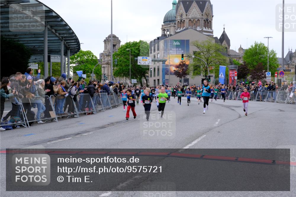 25.04.2026 - Das Zehntel Tim E. http://msf.ph/oto/9575721 25.04.2026 10:54:36 Ziel 5132, 5252, 5360, 5726, 5754, 5770, 5778, 5797, 5802, 5805, 6094, 6102, 6109, 6127, 6386, 6421, 6543, 6636, 6653, 6997, 7097, 7102, 7130, 7256, 7341, 7584, 7601, 7655, 7717, 8008 meine-sportfotos.de