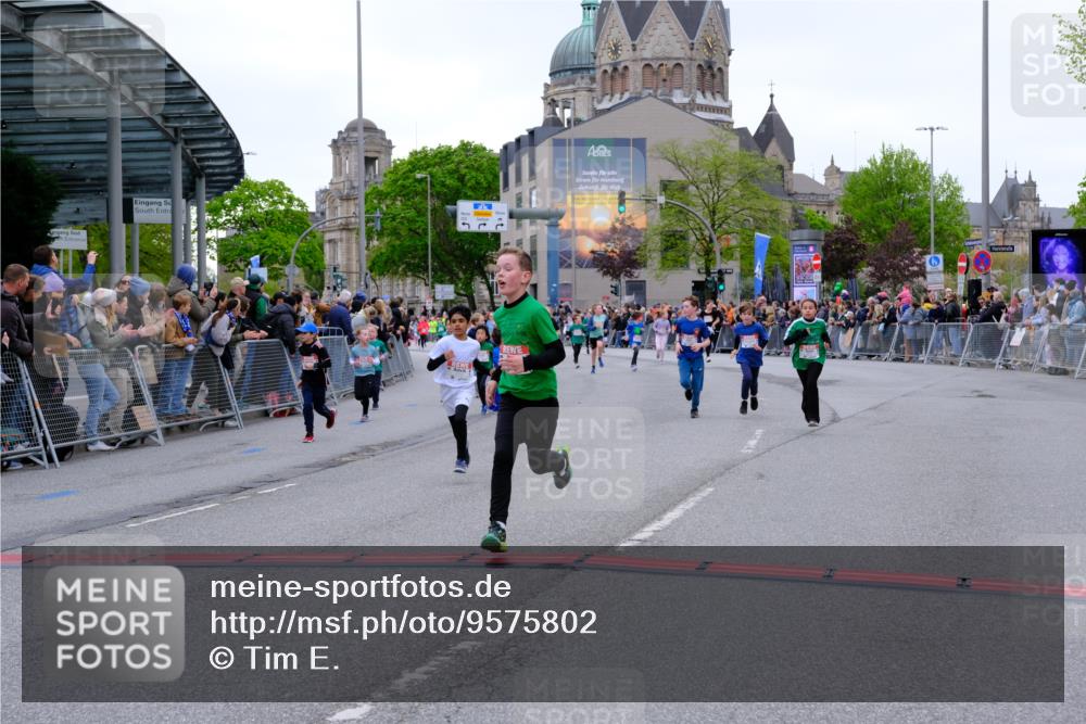 25.04.2026 - Das Zehntel Tim E. http://msf.ph/oto/9575802 25.04.2026 10:54:51 Ziel 5116, 5388, 5456, 5674, 5798, 5857, 5923, 5927, 5959, 6026, 6206, 6217, 6249, 6299, 6404, 6406, 6499, 6514, 6539, 6666, 6748, 6909, 7500, 7517, 7618, 7893, 7925 meine-sportfotos.de