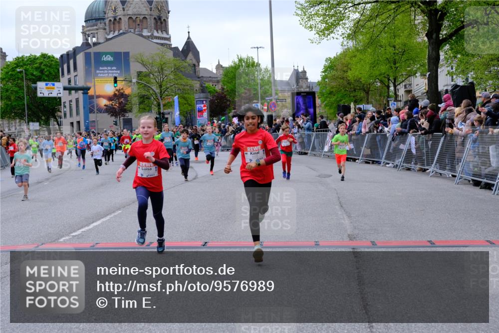 25.04.2026 - Das Zehntel Tim E. http://msf.ph/oto/9576989 25.04.2026 10:58:40 Ziel 5015, 5022, 5068, 5069, 5073, 5311, 5316, 5323, 5347, 5407, 5629, 5666, 5668, 5676, 5808, 5824, 5956, 6105, 6114, 6298, 6304, 6308, 6369, 6370, 6377, 6388, 6400, 6467, 6471, 6478, 6484, 6590, 6727, 6730, 6746, 6759, 7049, 7062, 7196, 7232, 7276, 7339, 7407, 7597, 7598, 7634, 7647, 7653, 7659, 7666, 7760, 7887, 7901, 7983 meine-sportfotos.de