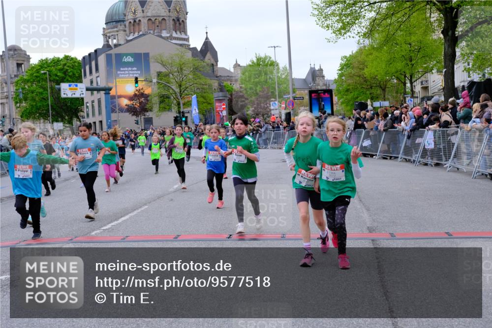 25.04.2026 - Das Zehntel Tim E. http://msf.ph/oto/9577518 25.04.2026 11:00:33 Ziel 5170, 5218, 5222, 5265, 5285, 5524, 5655, 5946, 5961, 5984, 5994, 6240, 6251, 6283, 6371, 6379, 6437, 6446, 6455, 6456, 6474, 6838, 6854, 6855, 6881, 6991, 7003, 7046, 7056, 7082, 7422, 7423, 7439, 7478, 7525, 7541, 7577, 7579, 7686, 7810, 7937, 8072 meine-sportfotos.de