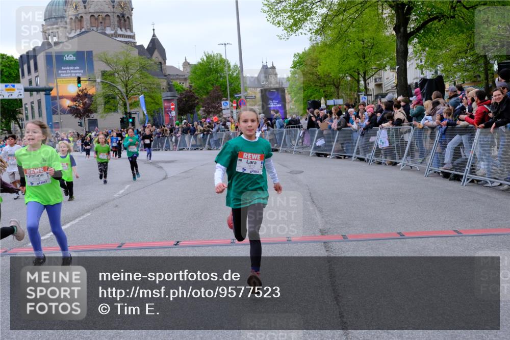 25.04.2026 - Das Zehntel Tim E. http://msf.ph/oto/9577523 25.04.2026 11:00:35 Ziel 5170, 5196, 5203, 5265, 5285, 5524, 5655, 5679, 5946, 5961, 5984, 5994, 6240, 6251, 6283, 6371, 6379, 6437, 6446, 6455, 6456, 6474, 6838, 6854, 6855, 6991, 7003, 7046, 7056, 7422, 7423, 7439, 7478, 7525, 7541, 7554, 7577, 7579, 7686, 7810, 7937, 8072 meine-sportfotos.de