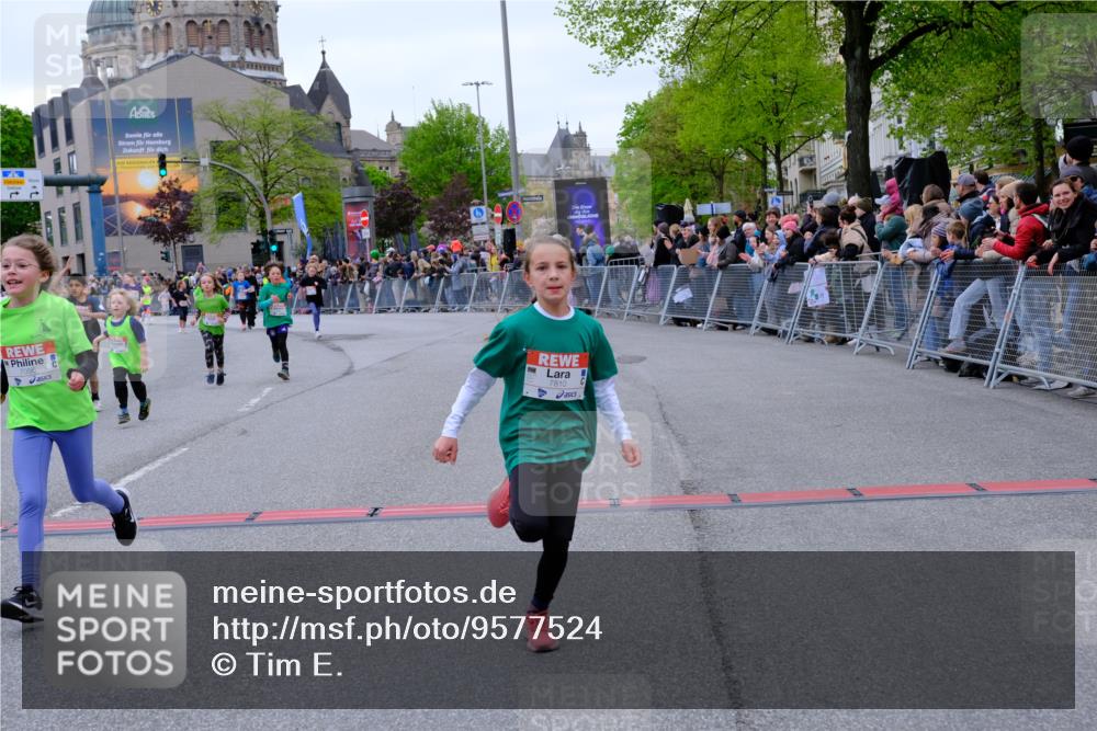 25.04.2026 - Das Zehntel Tim E. http://msf.ph/oto/9577524 25.04.2026 11:00:35 Ziel 5170, 5196, 5203, 5265, 5285, 5524, 5655, 5679, 5946, 5961, 5984, 5994, 6240, 6251, 6283, 6371, 6379, 6437, 6446, 6455, 6456, 6474, 6838, 6854, 6855, 6991, 7003, 7046, 7056, 7422, 7423, 7439, 7478, 7525, 7541, 7554, 7577, 7579, 7686, 7810, 7937, 8072 meine-sportfotos.de