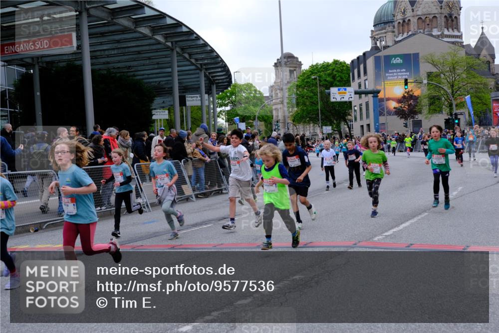 25.04.2026 - Das Zehntel Tim E. http://msf.ph/oto/9577536 25.04.2026 11:00:37 Ziel 5170, 5196, 5203, 5265, 5285, 5474, 5524, 5655, 5679, 5946, 5961, 5984, 5994, 6240, 6251, 6283, 6437, 6446, 6455, 6474, 6854, 6855, 6968, 6969, 6991, 7003, 7046, 7056, 7422, 7423, 7439, 7478, 7525, 7541, 7554, 7577, 7579, 7686, 7810, 7937, 8072 meine-sportfotos.de