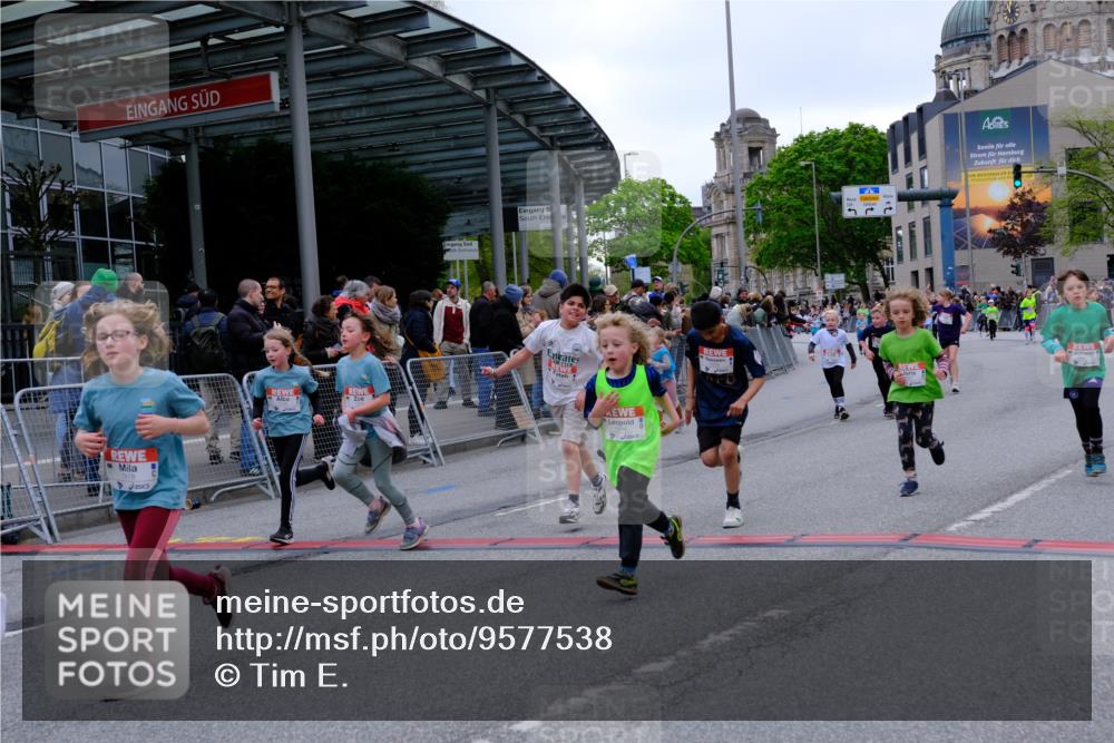 25.04.2026 - Das Zehntel Tim E. http://msf.ph/oto/9577538 25.04.2026 11:00:37 Ziel 5170, 5196, 5203, 5265, 5285, 5474, 5524, 5655, 5679, 5946, 5961, 5984, 5994, 6240, 6251, 6283, 6437, 6446, 6455, 6474, 6854, 6855, 6968, 6969, 6991, 7003, 7046, 7056, 7422, 7423, 7439, 7478, 7525, 7541, 7554, 7577, 7579, 7686, 7810, 7937, 8072 meine-sportfotos.de