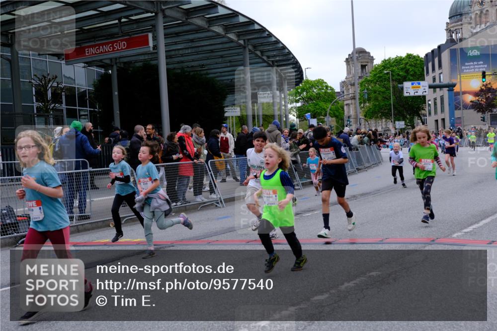 25.04.2026 - Das Zehntel Tim E. http://msf.ph/oto/9577540 25.04.2026 11:00:38 Ziel 5170, 5196, 5203, 5474, 5524, 5655, 5679, 5946, 5961, 5994, 6240, 6251, 6283, 6437, 6446, 6455, 6854, 6855, 6857, 6968, 6969, 6991, 7003, 7046, 7056, 7422, 7423, 7439, 7478, 7525, 7541, 7554, 7686, 7810, 7937, 8072 meine-sportfotos.de