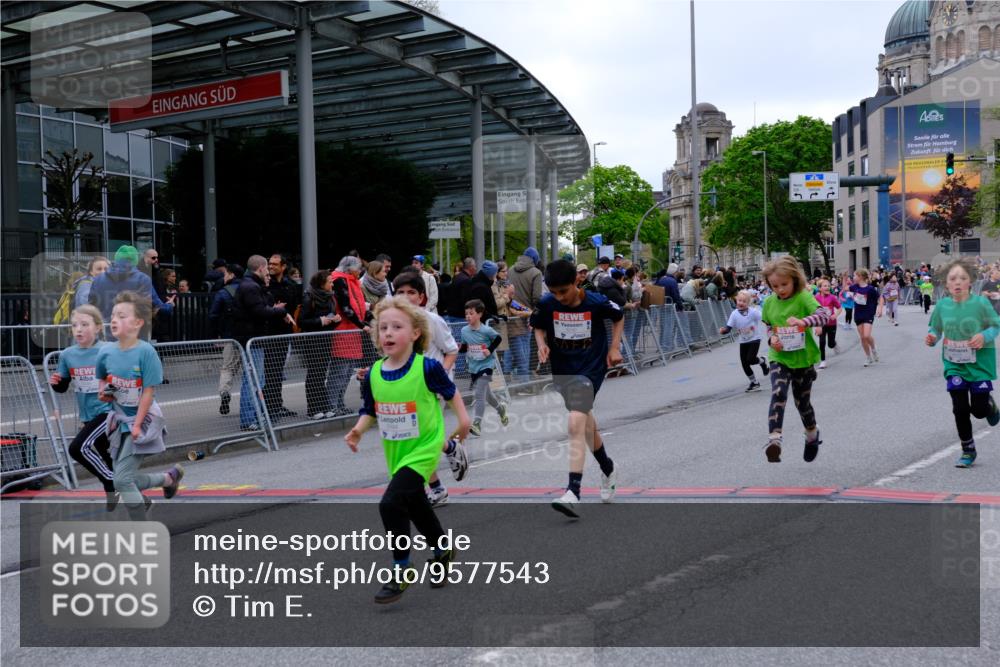 25.04.2026 - Das Zehntel Tim E. http://msf.ph/oto/9577543 25.04.2026 11:00:38 Ziel 5170, 5196, 5203, 5474, 5524, 5655, 5679, 5946, 5961, 5994, 6240, 6251, 6283, 6437, 6446, 6455, 6854, 6855, 6857, 6968, 6969, 6991, 7003, 7046, 7056, 7422, 7423, 7439, 7478, 7525, 7541, 7554, 7686, 7810, 7937, 8072 meine-sportfotos.de