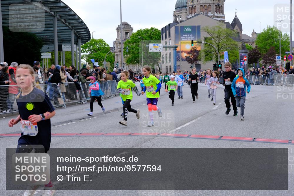 25.04.2026 - Das Zehntel Tim E. http://msf.ph/oto/9577594 25.04.2026 11:00:49 Ziel 5211, 5727, 6238, 6243, 6245, 6529, 6537, 6571, 6768, 6772, 6823, 6857, 6968, 6969, 7009, 7010, 7071, 7220, 7221 meine-sportfotos.de