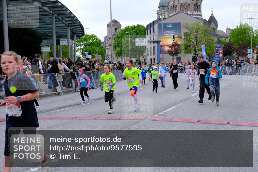 25.04.2026 - Das Zehntel Tim E. http://msf.ph/oto/9577595 25.04.2026 11:00:49 Ziel 5211, 5727, 6238, 6243, 6245, 6529, 6537, 6571, 6768, 6772, 6823, 6857, 6968, 6969, 7009, 7010, 7071, 7220, 7221 meine-sportfotos.de