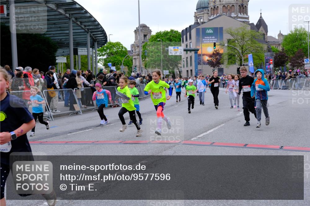 25.04.2026 - Das Zehntel Tim E. http://msf.ph/oto/9577596 25.04.2026 11:00:49 Ziel 5211, 5727, 6238, 6243, 6245, 6529, 6537, 6571, 6768, 6772, 6823, 6857, 6968, 6969, 7009, 7010, 7071, 7220, 7221 meine-sportfotos.de