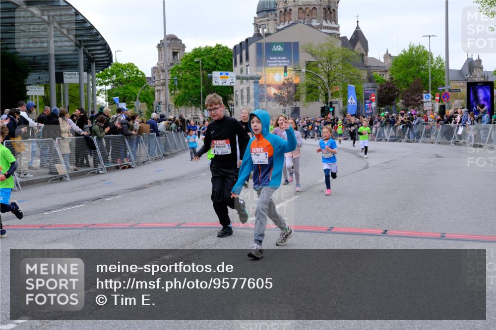 25.04.2026 - Das Zehntel Tim E. http://msf.ph/oto/9577605 25.04.2026 11:00:50 Ziel 5211, 5596, 5597, 5727, 6238, 6243, 6245, 6529, 6537, 6571, 6768, 6772, 6823, 6857, 7009, 7010, 7071, 7220, 7221, 7744 meine-sportfotos.de