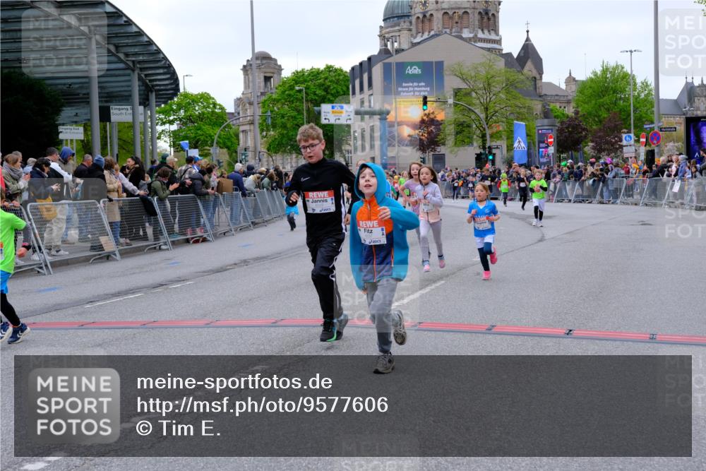 25.04.2026 - Das Zehntel Tim E. http://msf.ph/oto/9577606 25.04.2026 11:00:50 Ziel 5211, 5596, 5597, 5727, 6238, 6243, 6245, 6529, 6537, 6571, 6768, 6772, 6823, 6857, 7009, 7010, 7071, 7220, 7221, 7744 meine-sportfotos.de