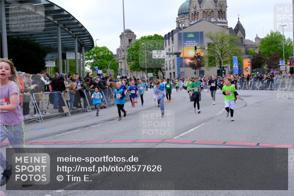 25.04.2026 - Das Zehntel Tim E. http://msf.ph/oto/9577626 25.04.2026 11:00:53 Ziel 5211, 5431, 5455, 5596, 5597, 5727, 6238, 6243, 6245, 6529, 6537, 6571, 6680, 6698, 6768, 6772, 6823, 7009, 7010, 7071, 7220, 7221, 7323, 7495, 7510, 7528, 7744, 7845 meine-sportfotos.de