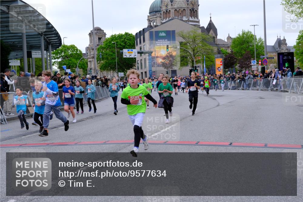 25.04.2026 - Das Zehntel Tim E. http://msf.ph/oto/9577634 25.04.2026 11:00:55 Ziel 5211, 5431, 5455, 5596, 5597, 5727, 5765, 6243, 6245, 6529, 6537, 6680, 6698, 6768, 6772, 6823, 7009, 7010, 7220, 7221, 7323, 7495, 7510, 7528, 7744, 7845 meine-sportfotos.de