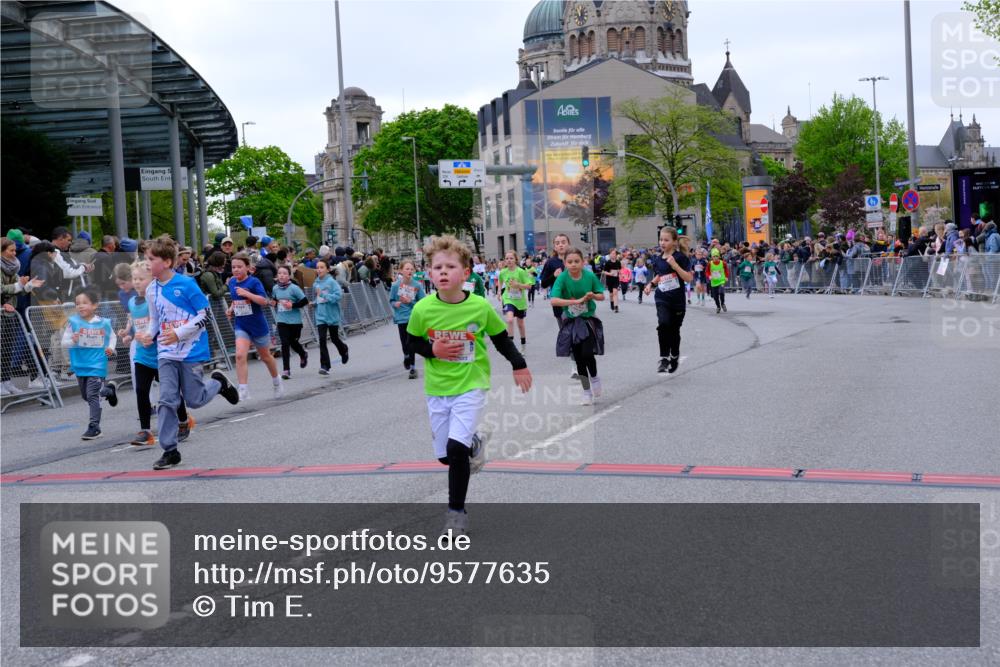 25.04.2026 - Das Zehntel Tim E. http://msf.ph/oto/9577635 25.04.2026 11:00:55 Ziel 5211, 5431, 5455, 5596, 5597, 5727, 5765, 6243, 6245, 6529, 6537, 6680, 6698, 6768, 6772, 6823, 7009, 7010, 7220, 7221, 7323, 7495, 7510, 7528, 7744, 7845 meine-sportfotos.de