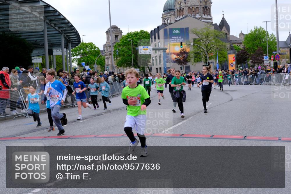 25.04.2026 - Das Zehntel Tim E. http://msf.ph/oto/9577636 25.04.2026 11:00:55 Ziel 5211, 5431, 5455, 5596, 5597, 5727, 5765, 6243, 6245, 6529, 6537, 6680, 6698, 6768, 6772, 6823, 7009, 7010, 7220, 7221, 7323, 7495, 7510, 7528, 7744, 7845 meine-sportfotos.de