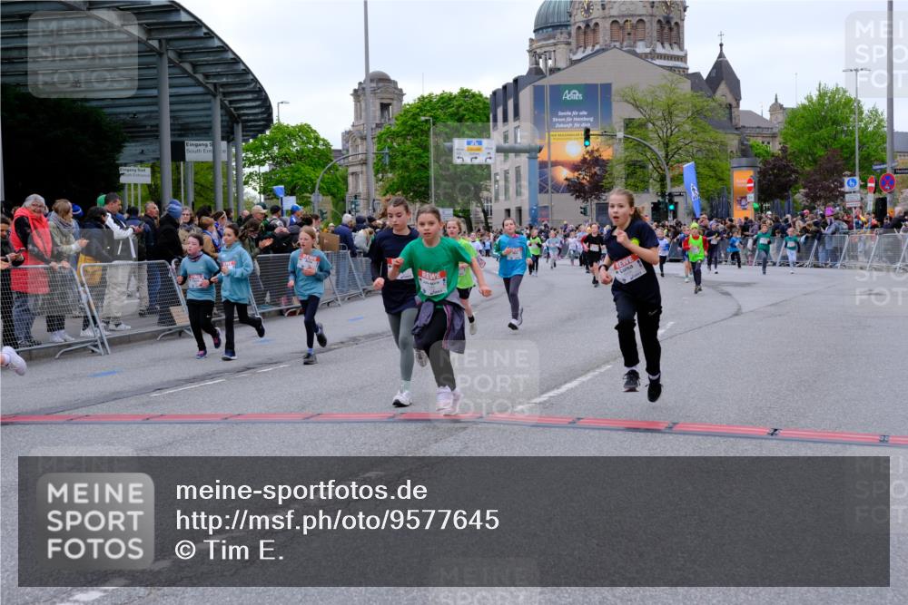 25.04.2026 - Das Zehntel Tim E. http://msf.ph/oto/9577645 25.04.2026 11:00:56 Ziel 5211, 5431, 5455, 5596, 5597, 5727, 5765, 5966, 6243, 6245, 6529, 6537, 6680, 6698, 6768, 6772, 6823, 7009, 7010, 7220, 7221, 7323, 7495, 7510, 7528, 7744, 7845 meine-sportfotos.de