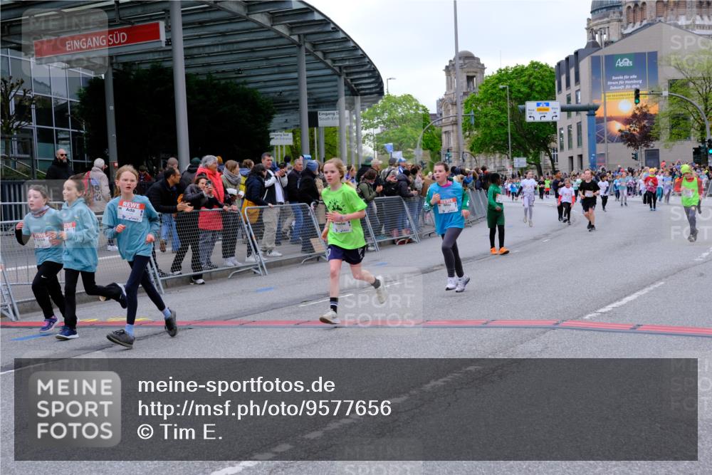 25.04.2026 - Das Zehntel Tim E. http://msf.ph/oto/9577656 25.04.2026 11:00:58 Ziel 5211, 5431, 5455, 5596, 5597, 5765, 5966, 6243, 6245, 6435, 6444, 6680, 6698, 6772, 6823, 7009, 7323, 7495, 7510, 7528, 7744, 7845 meine-sportfotos.de