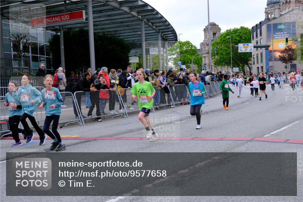 25.04.2026 - Das Zehntel Tim E. http://msf.ph/oto/9577658 25.04.2026 11:00:58 Ziel 5211, 5431, 5455, 5596, 5597, 5765, 5966, 6243, 6245, 6435, 6444, 6680, 6698, 6772, 6823, 7009, 7323, 7495, 7510, 7528, 7744, 7845 meine-sportfotos.de