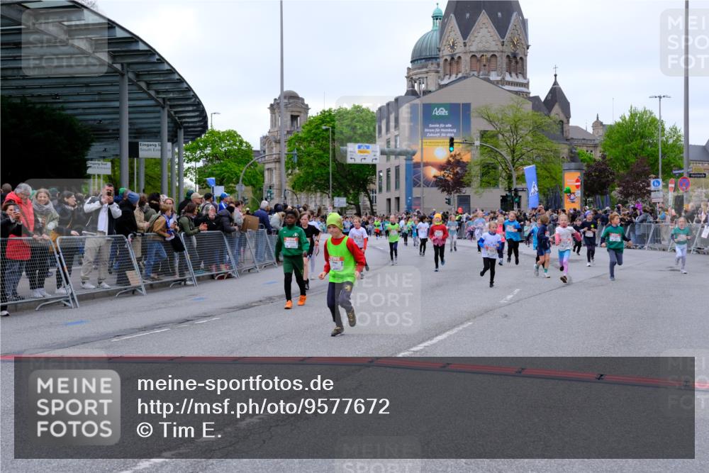 25.04.2026 - Das Zehntel Tim E. http://msf.ph/oto/9577672 25.04.2026 11:01:00 Ziel 5160, 5171, 5211, 5431, 5455, 5478, 5588, 5596, 5597, 5672, 5714, 5765, 5966, 6211, 6435, 6444, 6509, 6680, 6698, 7323, 7495, 7510, 7528, 7744, 7804, 7845, 7865 meine-sportfotos.de