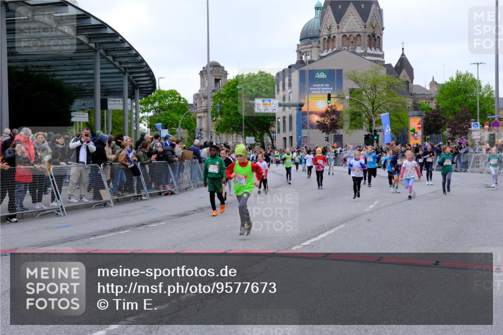 25.04.2026 - Das Zehntel Tim E. http://msf.ph/oto/9577673 25.04.2026 11:01:00 Ziel 5160, 5171, 5211, 5431, 5455, 5478, 5588, 5596, 5597, 5672, 5714, 5765, 5966, 6211, 6435, 6444, 6509, 6680, 6698, 7323, 7495, 7510, 7528, 7744, 7804, 7845, 7865 meine-sportfotos.de