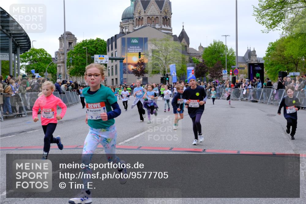 25.04.2026 - Das Zehntel Tim E. http://msf.ph/oto/9577705 25.04.2026 11:01:07 Ziel 5160, 5171, 5183, 5188, 5192, 5478, 5588, 5605, 5636, 5672, 5714, 5950, 5966, 6211, 6435, 6436, 6444, 6509, 6575, 6594, 6656, 7304, 7505, 7531, 7562, 7671, 7676, 7804, 7865 meine-sportfotos.de