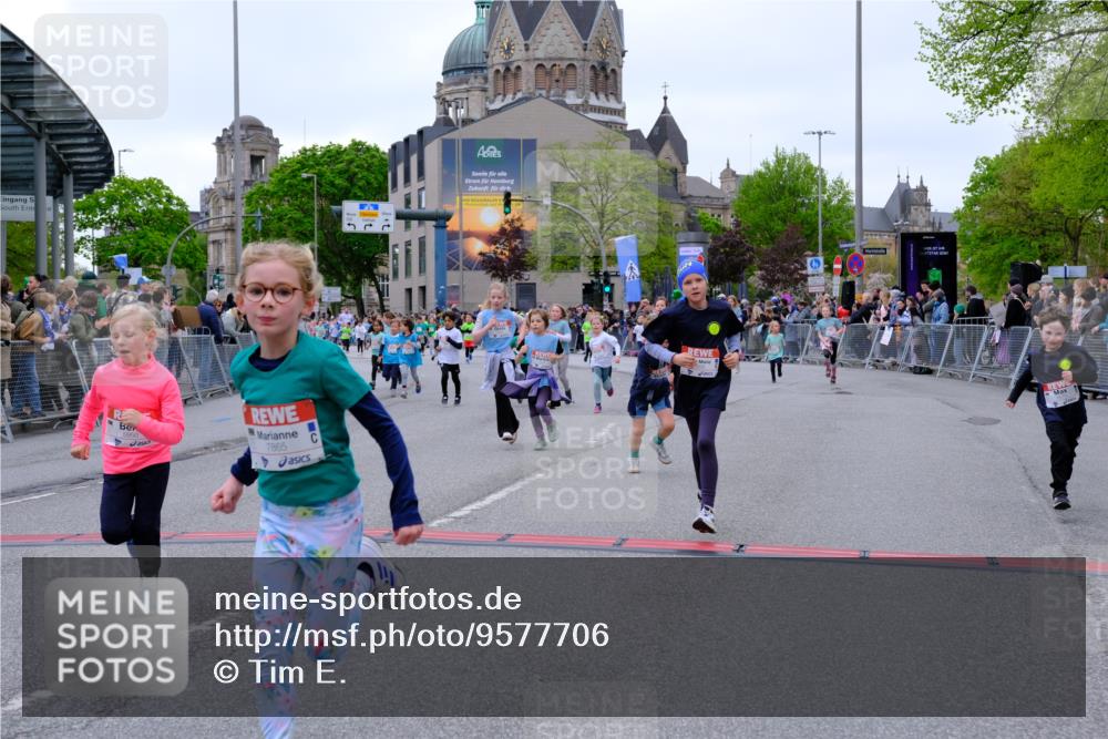 25.04.2026 - Das Zehntel Tim E. http://msf.ph/oto/9577706 25.04.2026 11:01:07 Ziel 5160, 5171, 5183, 5188, 5192, 5478, 5588, 5605, 5636, 5672, 5714, 5950, 5966, 6211, 6435, 6436, 6444, 6509, 6575, 6594, 6656, 7304, 7505, 7531, 7562, 7671, 7676, 7804, 7865 meine-sportfotos.de