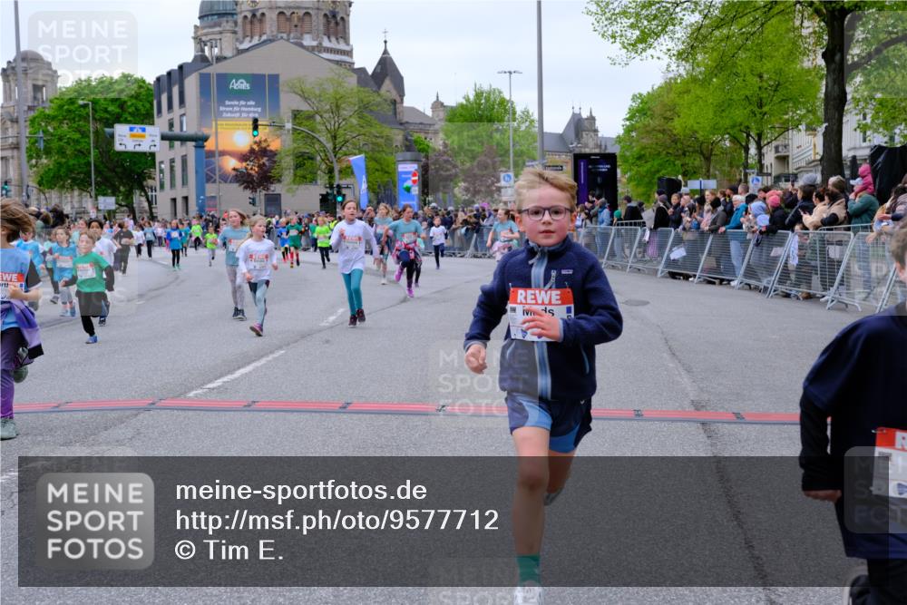 25.04.2026 - Das Zehntel Tim E. http://msf.ph/oto/9577712 25.04.2026 11:01:09 Ziel 5160, 5171, 5183, 5188, 5192, 5194, 5478, 5588, 5605, 5636, 5672, 5714, 5930, 5943, 5950, 6001, 6021, 6211, 6435, 6436, 6444, 6509, 6575, 6594, 6656, 7304, 7505, 7514, 7531, 7562, 7670, 7671, 7676, 7804, 7865 meine-sportfotos.de